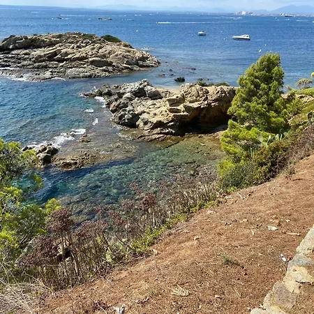 1020 Bonifaci I Bajo Izq, Solo Oira Olas Del Mar. Situacion Unica, Zona Muy Tranquila Edificio Pequeno Cerca Playa Y Rocas. Parking Privado Exterior. - Es-258-149 * Roses