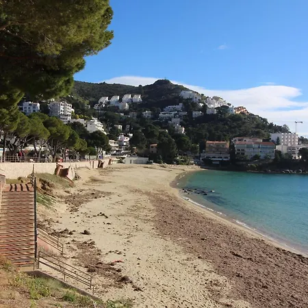 1020 Bonifaci I Bajo Izq, Solo Oira Olas Del Mar. Situacion Unica, Zona Muy Tranquila Edificio Pequeno Cerca Playa Y Rocas. Parking Privado Exterior. - Es-258-149 *