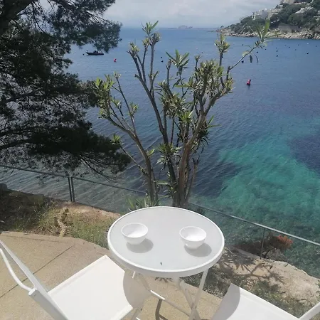 1020 Bonifaci I Bajo Izq, Solo Oira Olas Del Mar. Situacion Unica, Zona Muy Tranquila Edificio Pequeno Cerca Playa Y Rocas. Parking Privado Exterior. - Es-258-149 Apartment